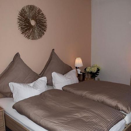 Hotel- Restaurant Kerzan'S Дортмунд Екстер'єр фото
